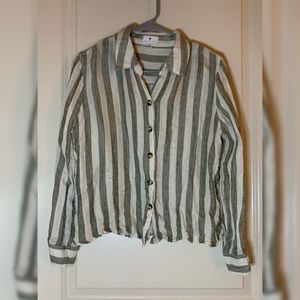 Socialite Striped Blouse. Size Large. Excellent condition.